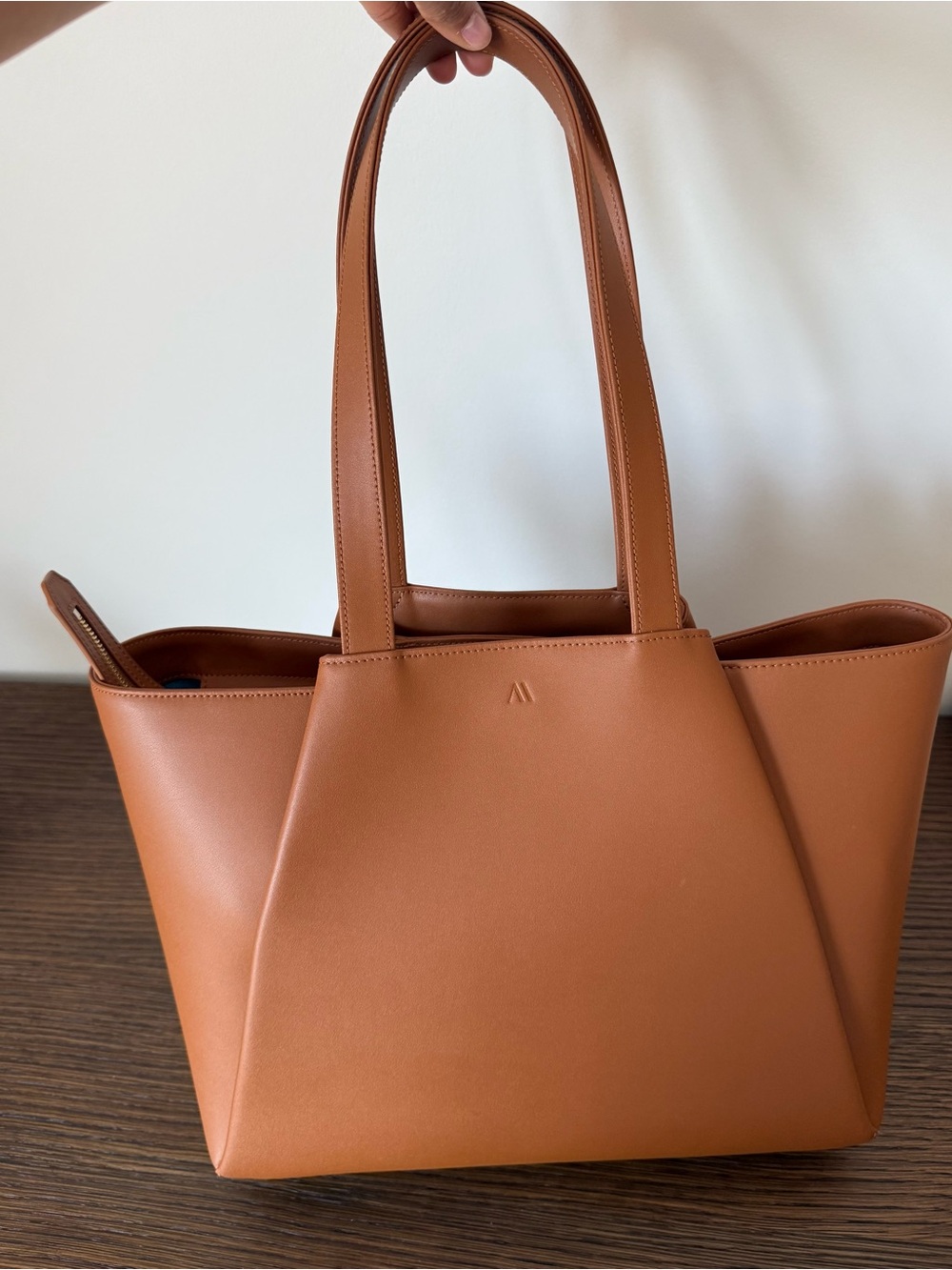 KAAI Midi Pyramid in Cognac